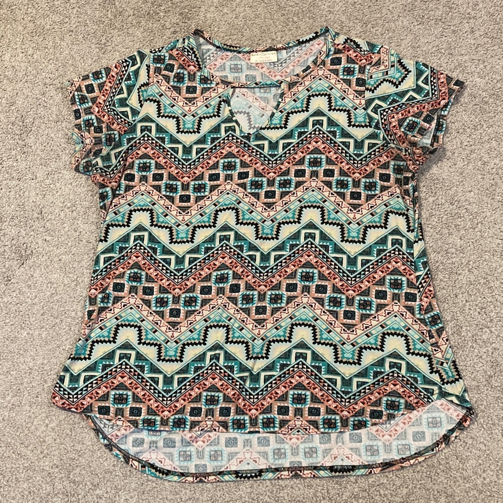 Bobbie Brooks Teal and Coral Geometric Plus Top